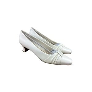 Easy Street Waive White Pumps Women's Size 12M Square Toe Low Heel Comfort NIB